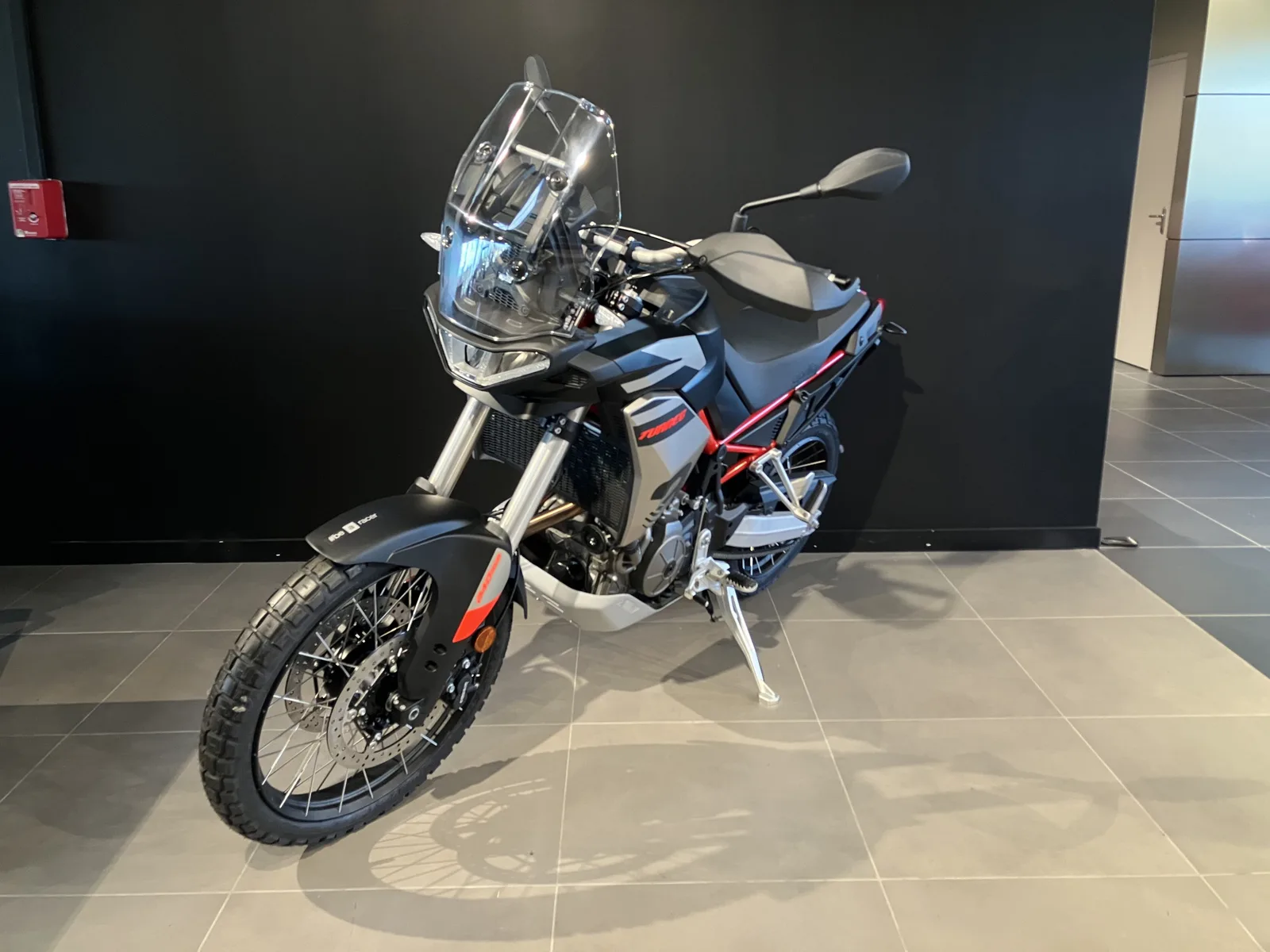 Aprilia Tuareg 660