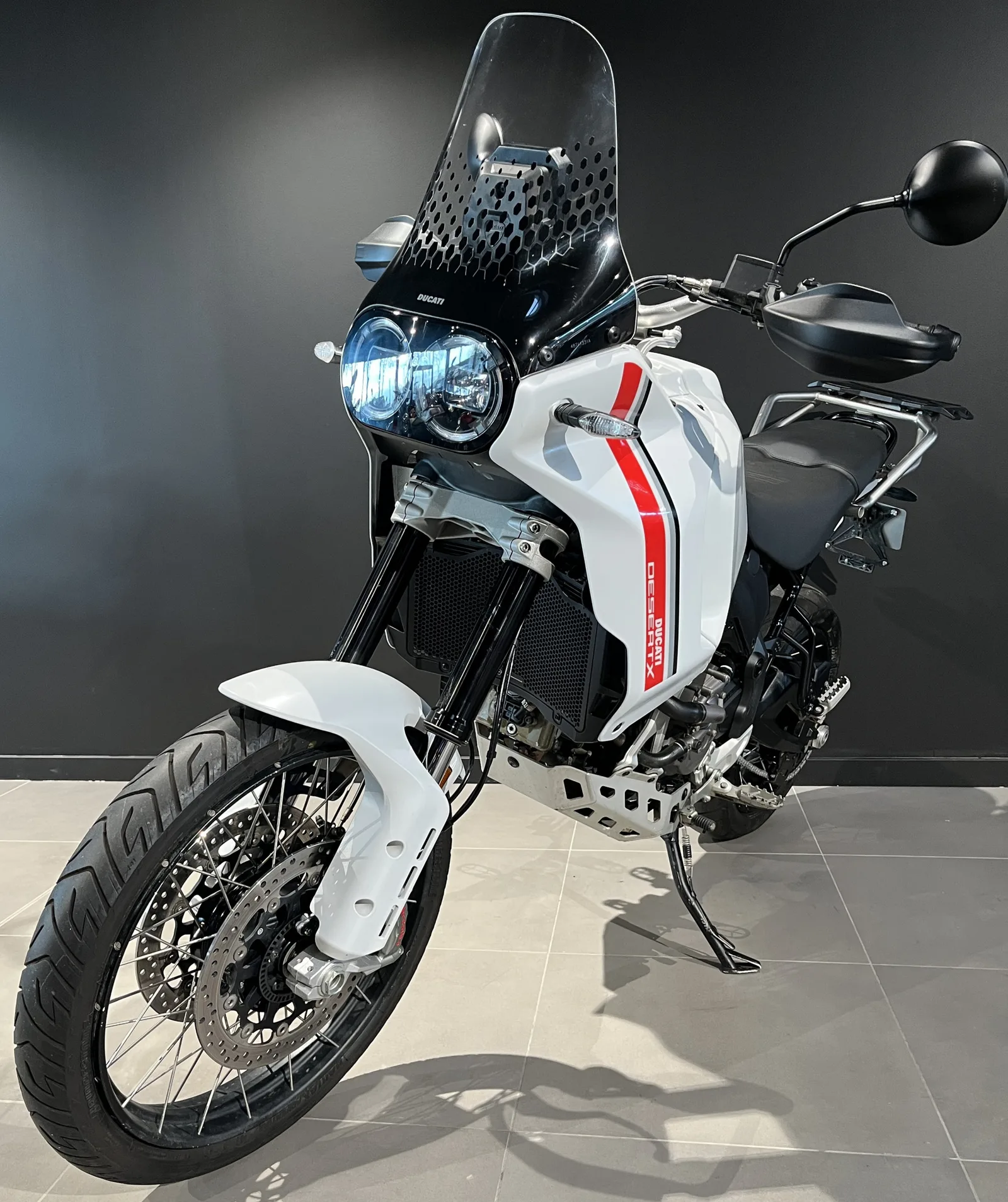 Ducati Desertx 937 White Livery d'occasion