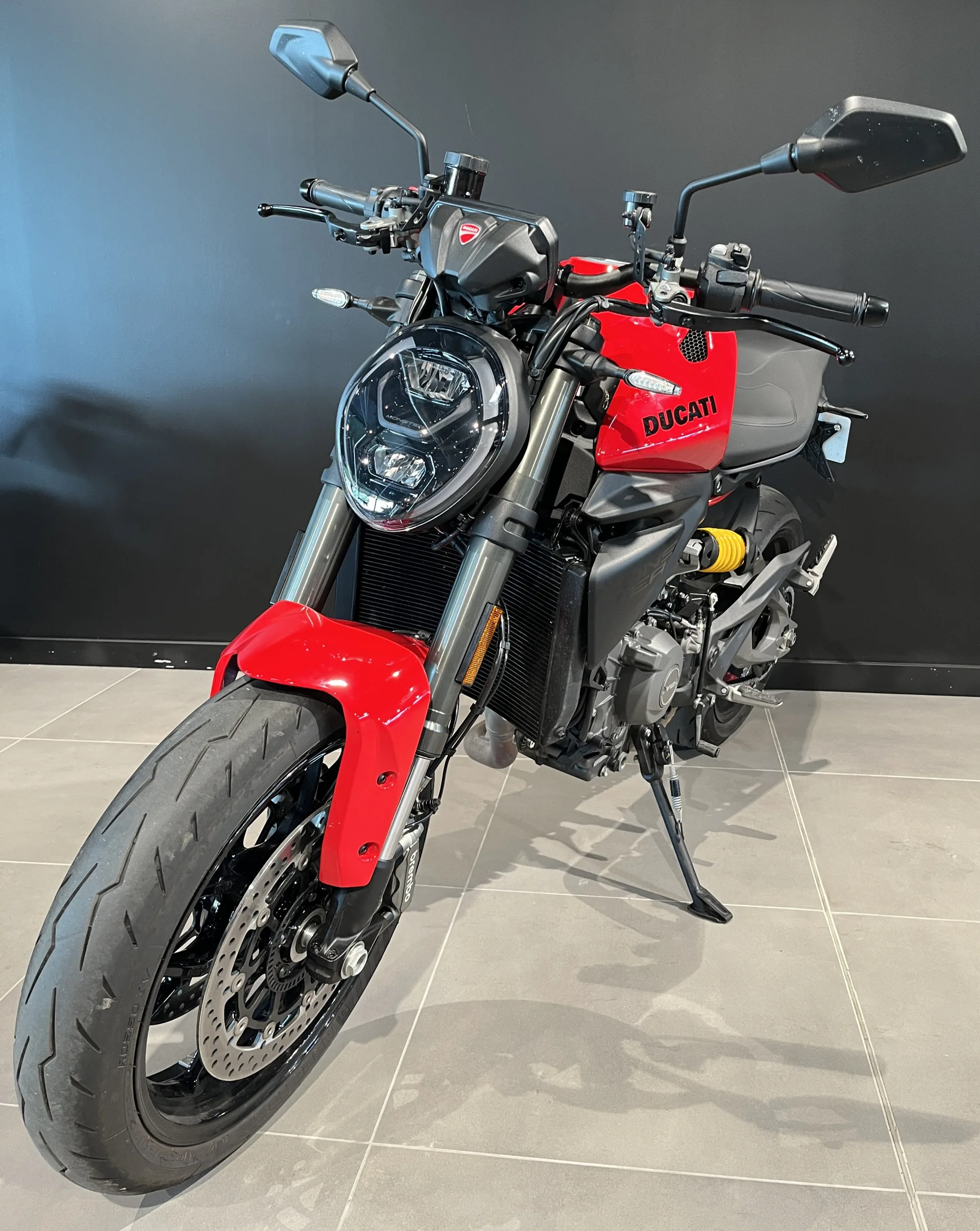 Ducati Monster 890 Monster Plus