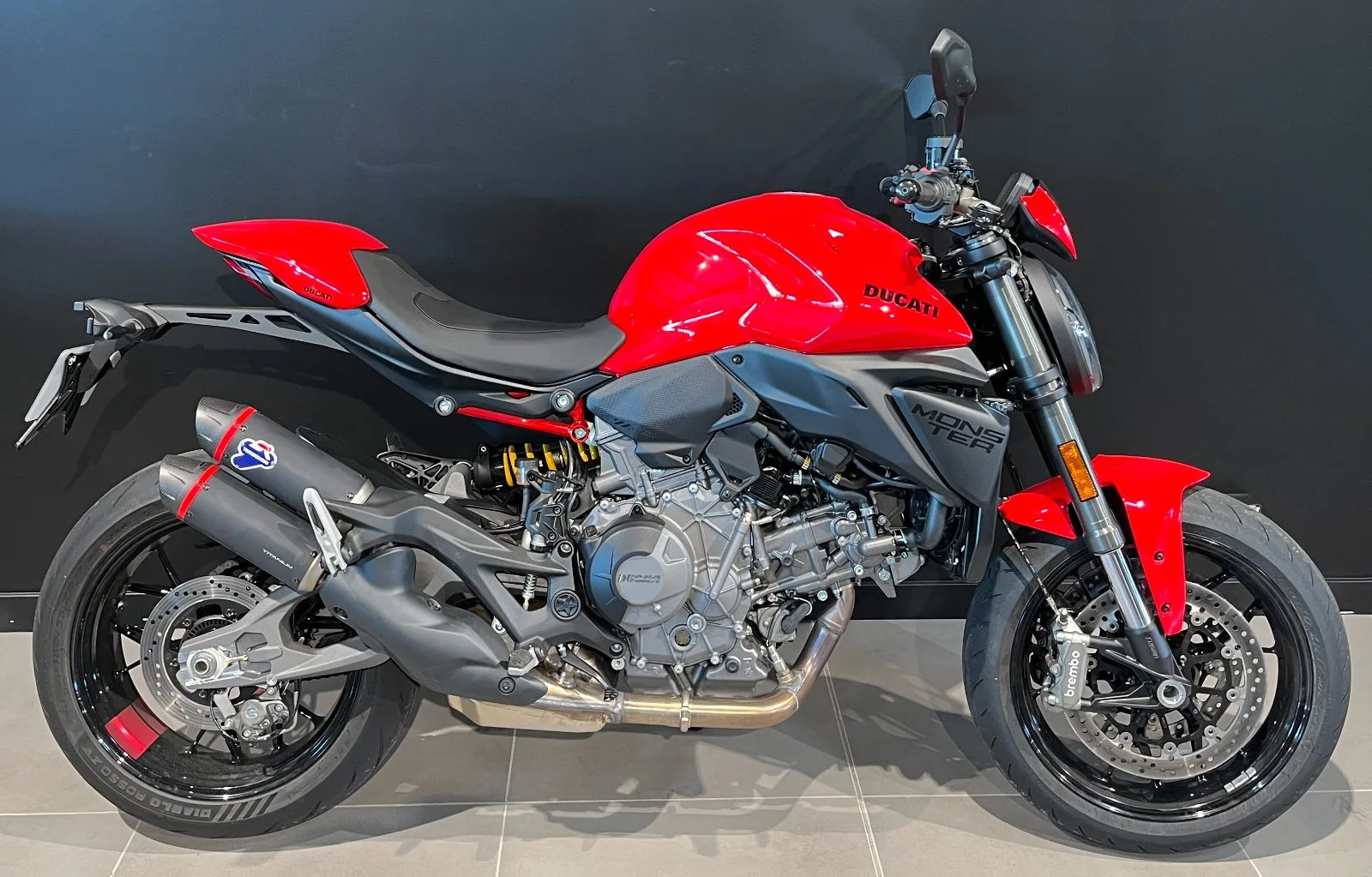 Ducati Monster Plus Red d'occasion