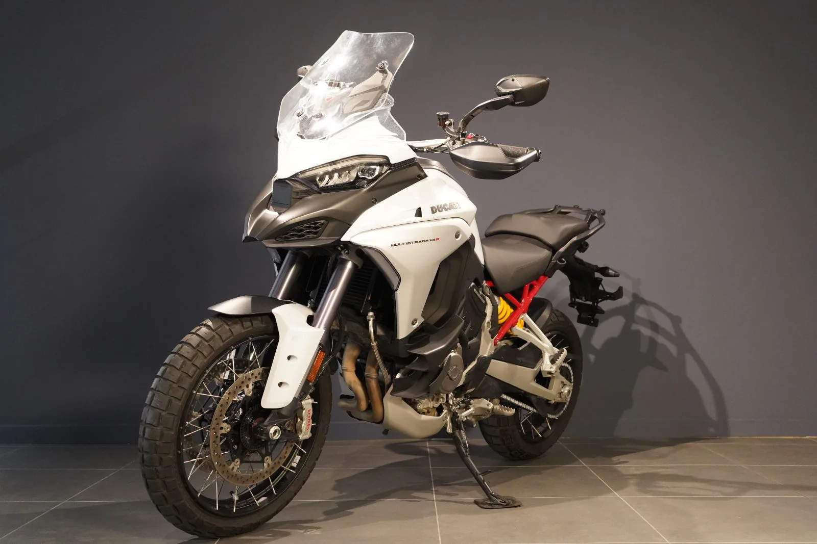 Ducati Multistrada V4 S Radar Iceberg White + Spoked Wheels d'occasion