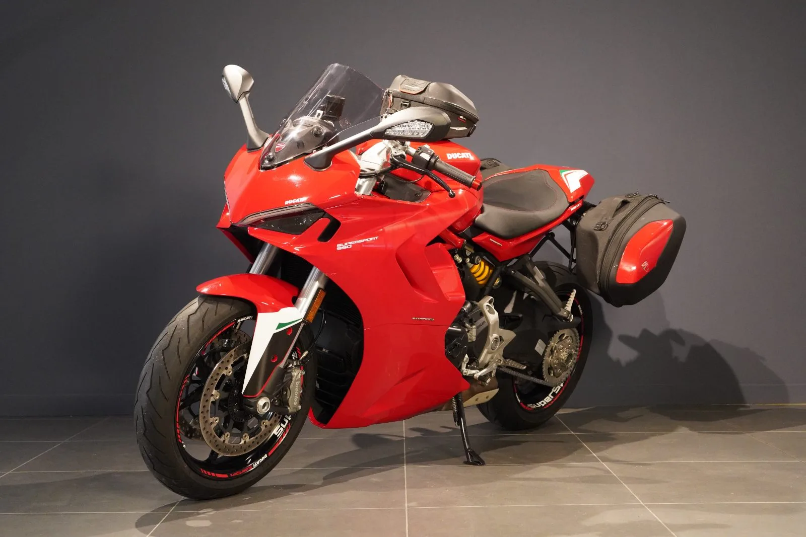 Ducati Supersport 950 Red