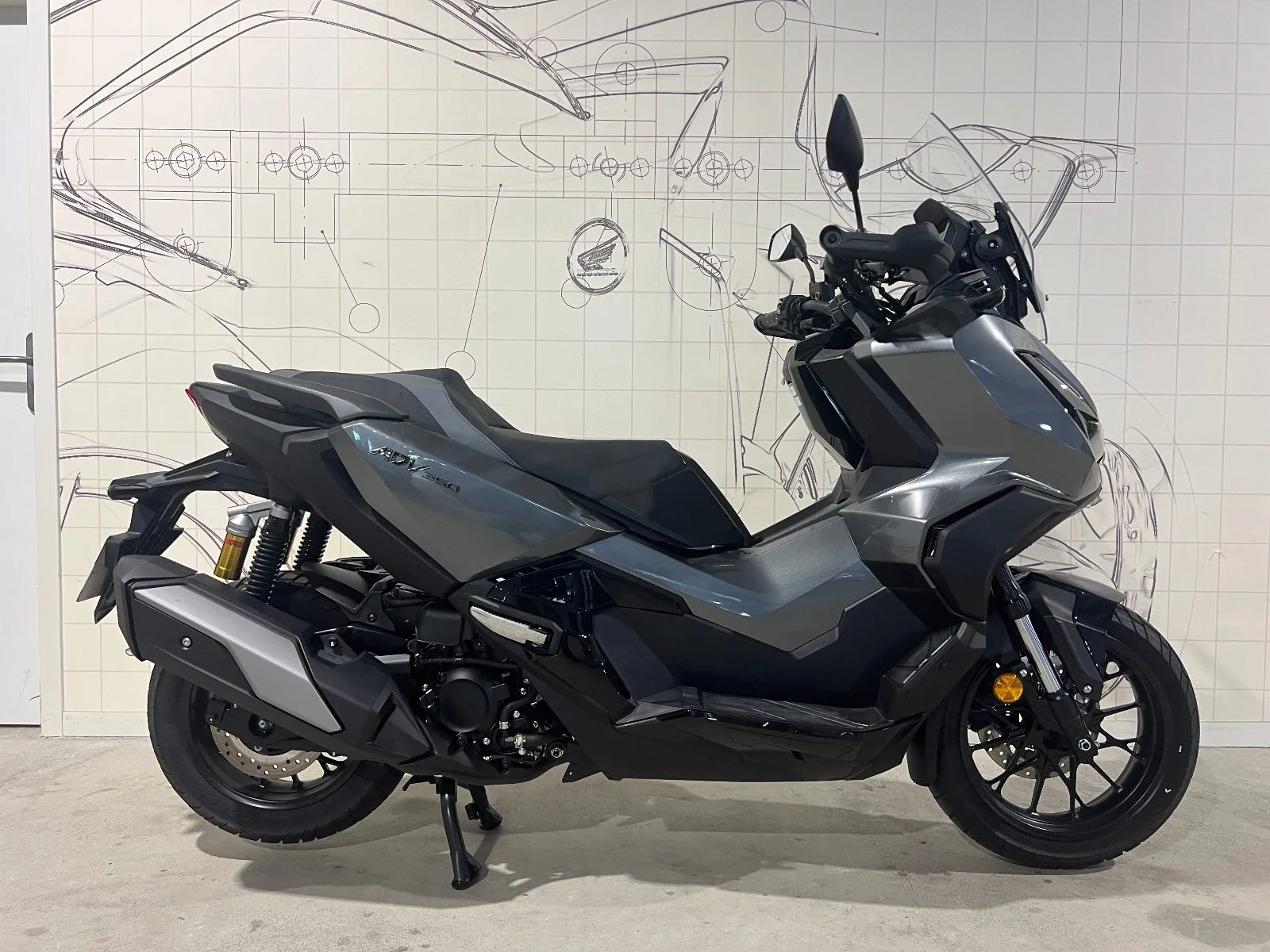 Honda ADV 350