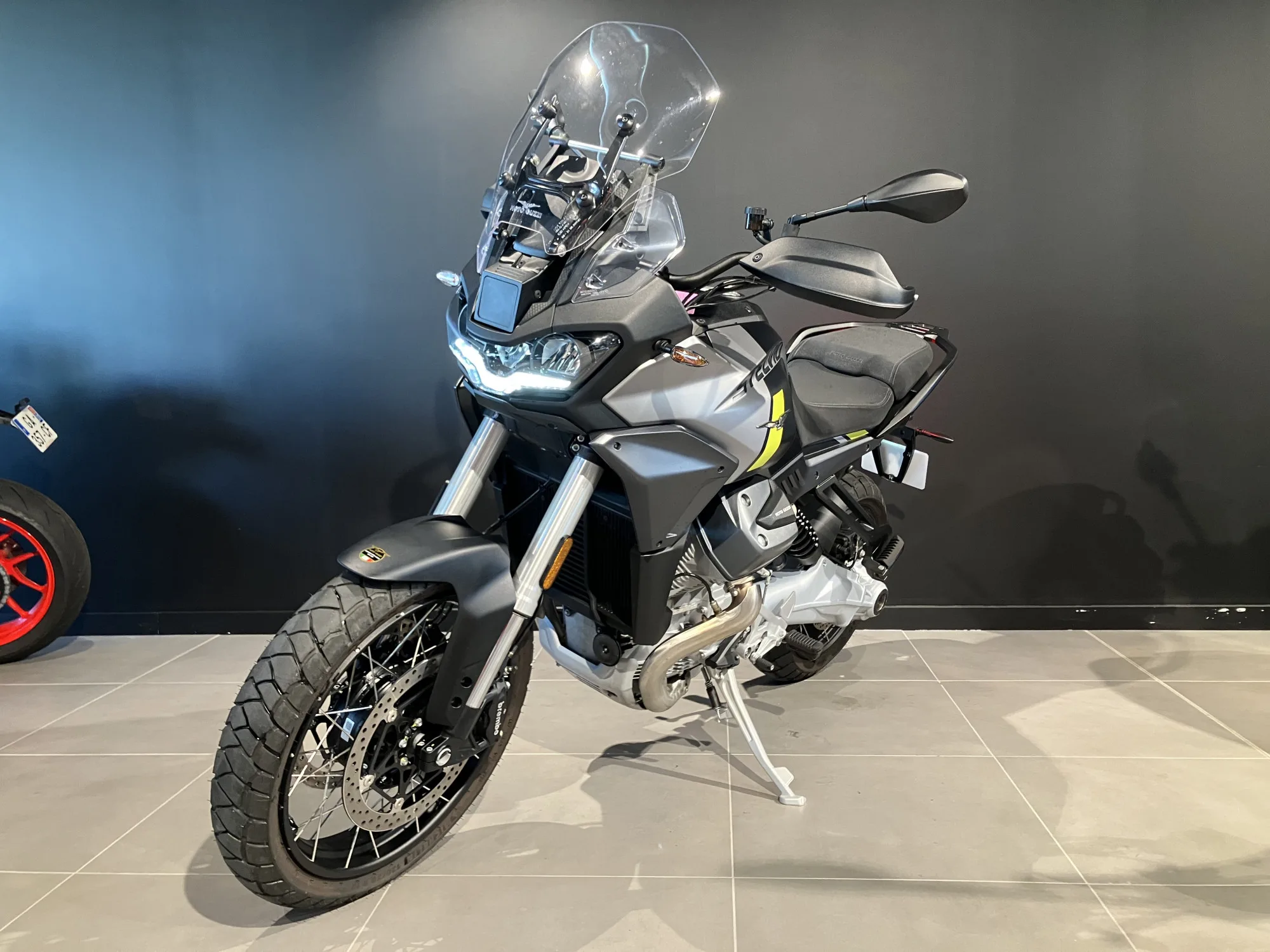 Moto Guzzi Stelvio 1000 PFF Rider Assistance Solution