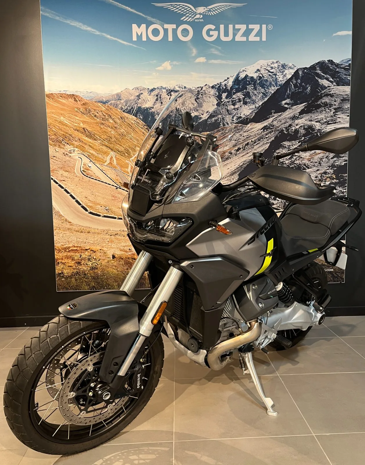 Moto Guzzi Stelvio 1100