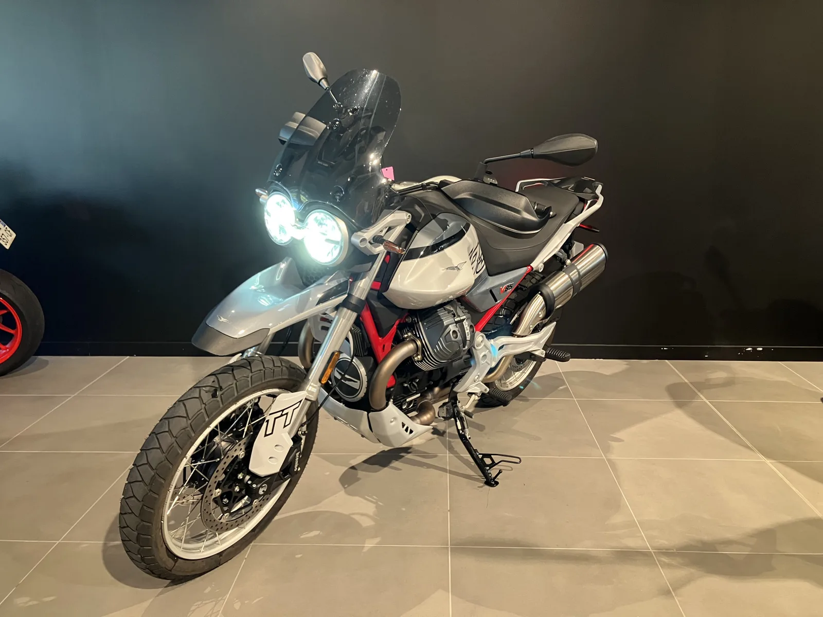 Moto Guzzi V85 TT