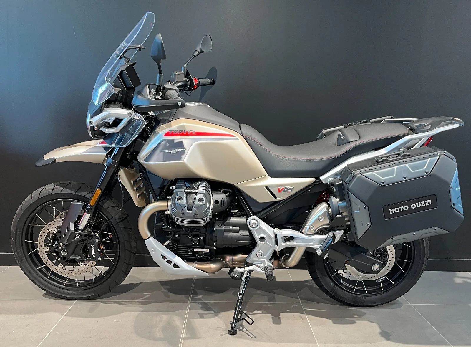 Moto Guzzi V85 TT Travel