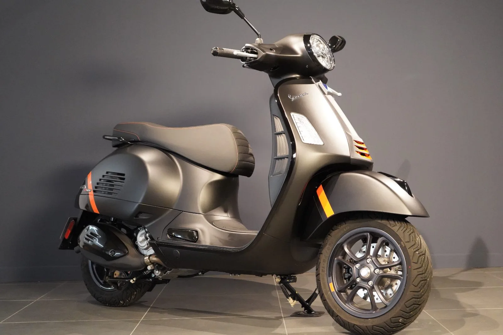 Vespa GTS 300 HPE Supersport RST22